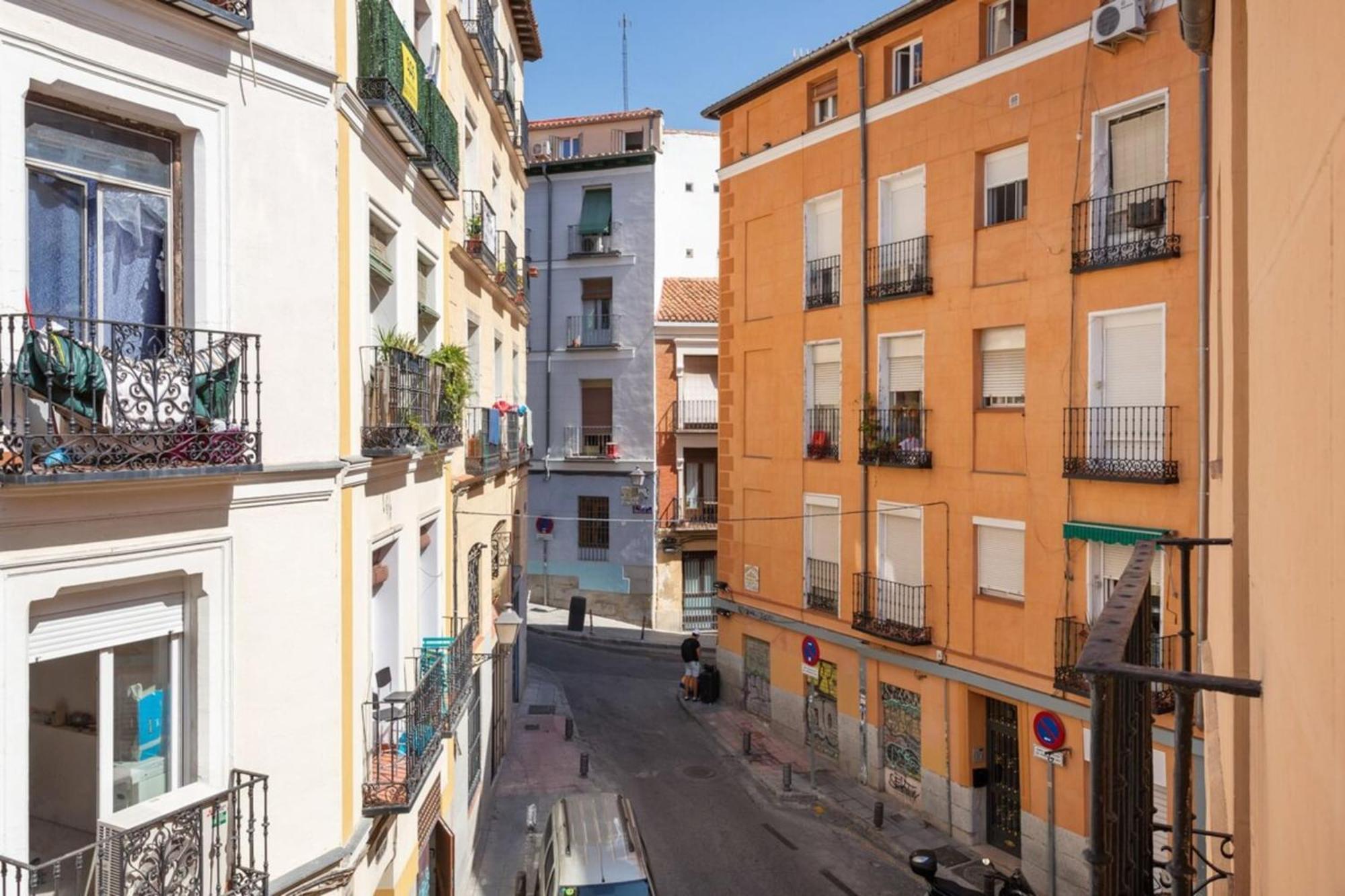 Modern 1 Bedroom Apartment Near Lavapies Madrid Eksteriør bilde