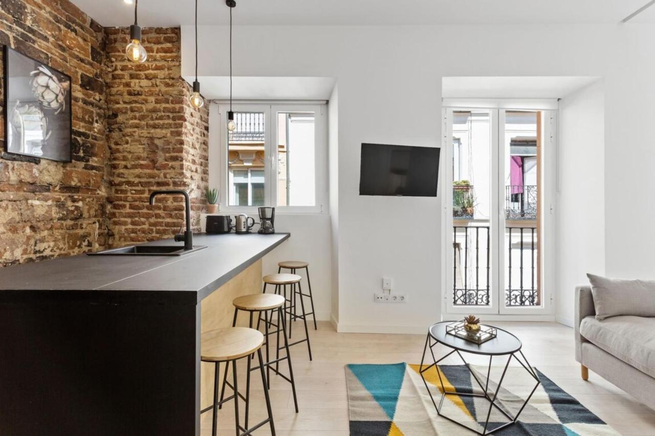 Modern 1 Bedroom Apartment Near Lavapies Madrid Eksteriør bilde