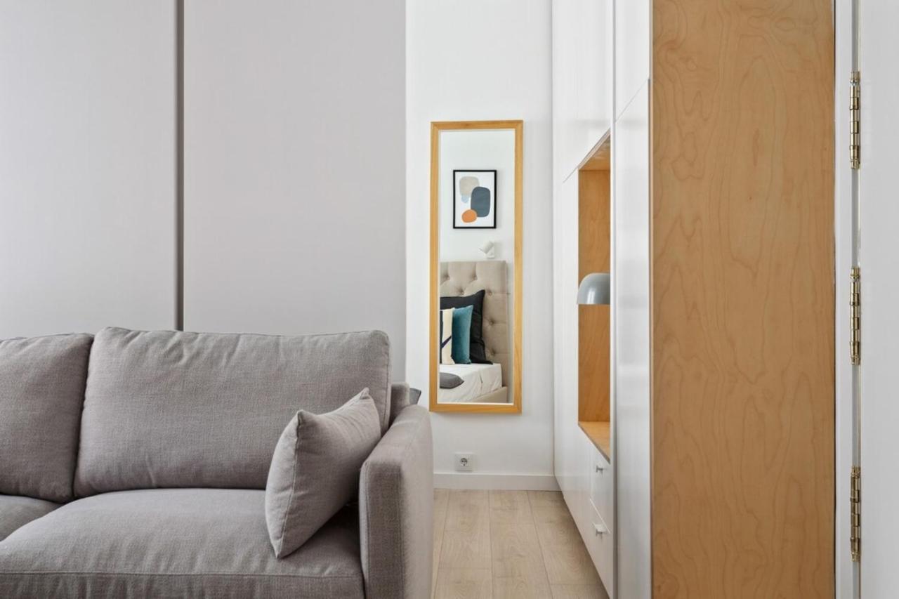 Modern 1 Bedroom Apartment Near Lavapies Madrid Eksteriør bilde